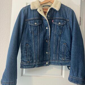 Levi's sherpa jean trucker jacket - small